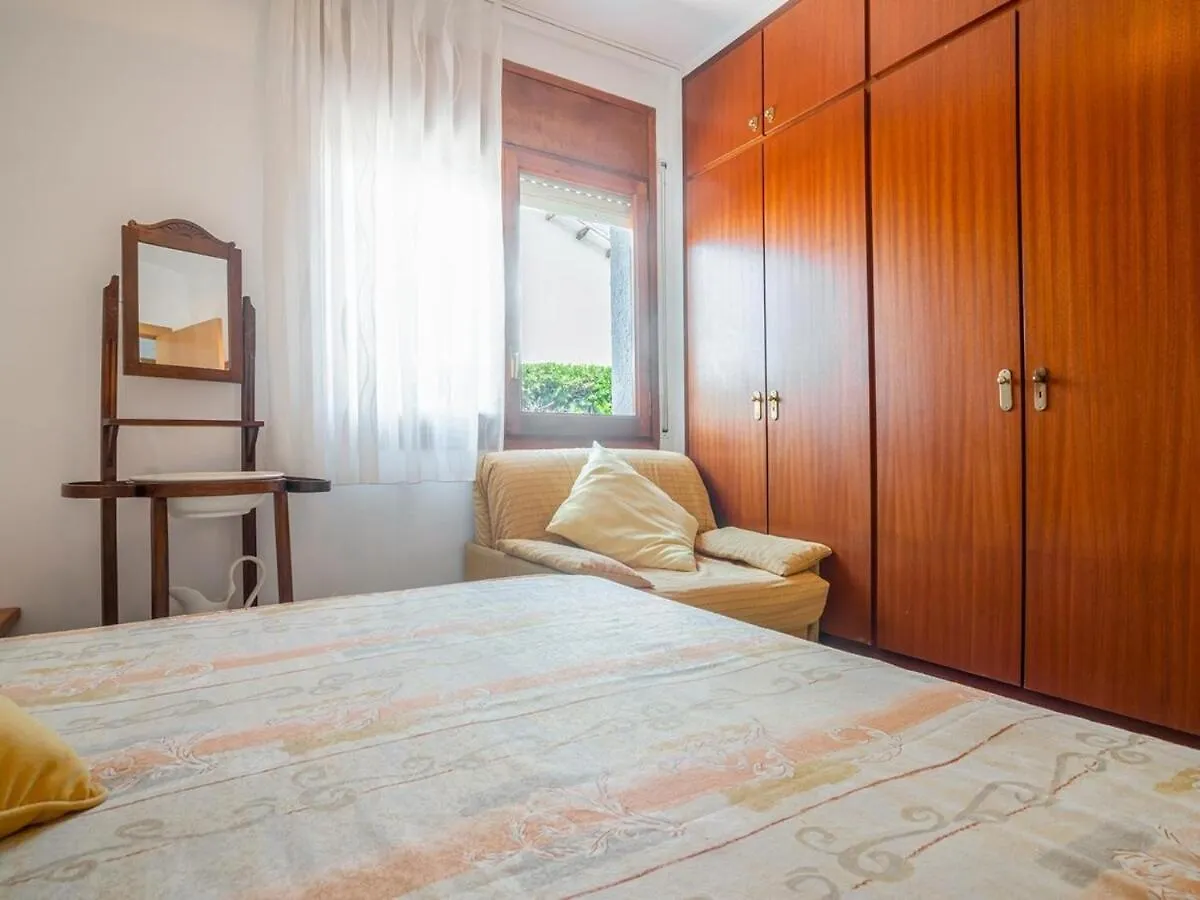 Preciosa Casa Con Un Enorme Jardin Apartment El Vendrell Spain